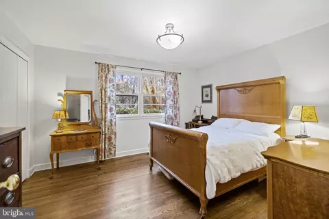 Bedroom - 10600 Unity Ln, Potomac, MD 20854 photo 4 of 5