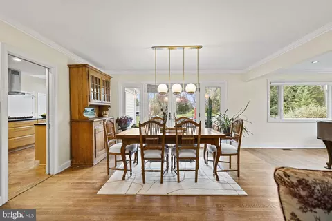 Dining - 10600 Unity Ln, Potomac, MD 20854 photo 3 of 4