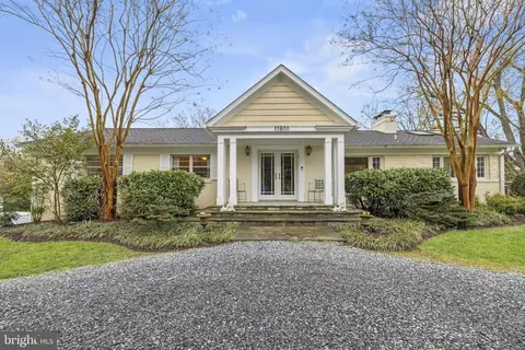 Exterior - 10600 Unity Ln, Potomac, MD 20854 photo 2 of 7