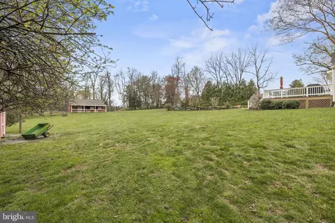 Exterior - 10600 Unity Ln, Potomac, MD 20854 photo 7 of 7