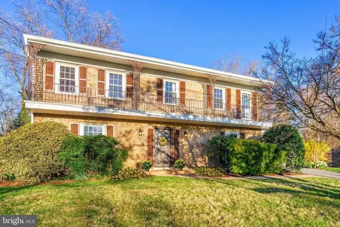 2291 Stratton Dr, Potomac, MD 20854