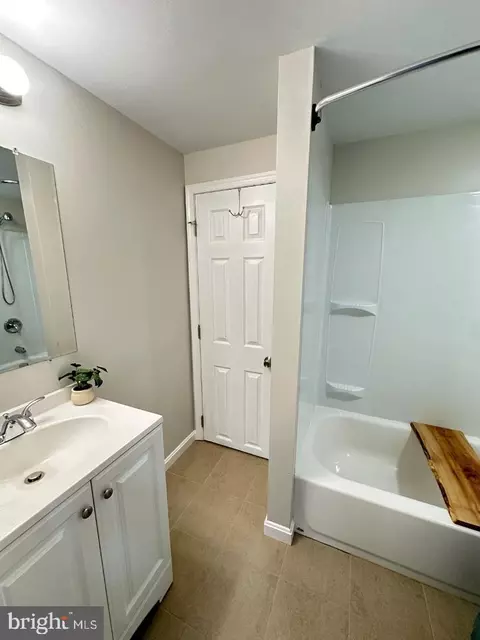 Bath - 3519 Everton St, Silver Spring, MD 20906 photo 4 of 4