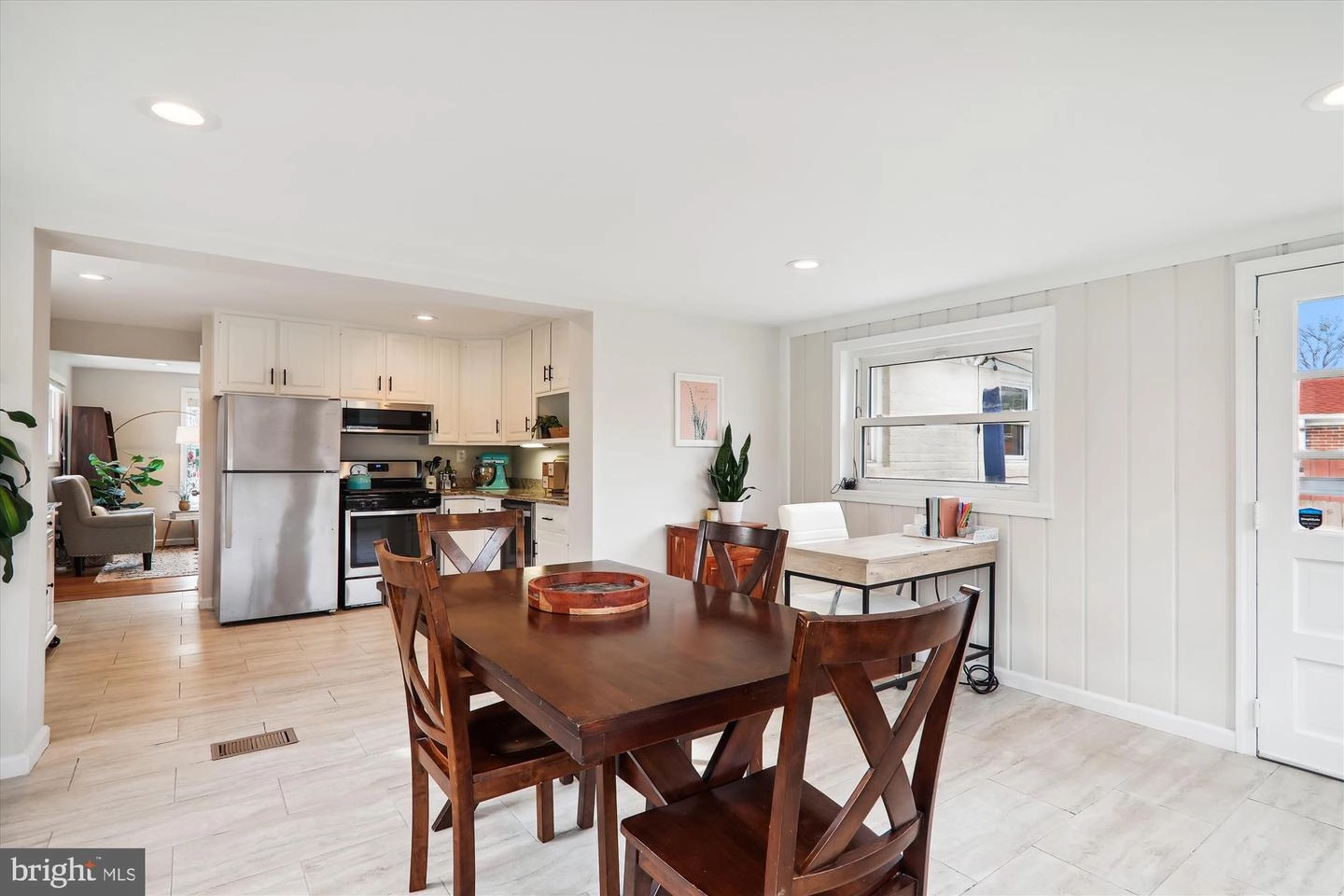 Dining - 3519 Everton St, Silver Spring, MD 20906 photo 5 of 6