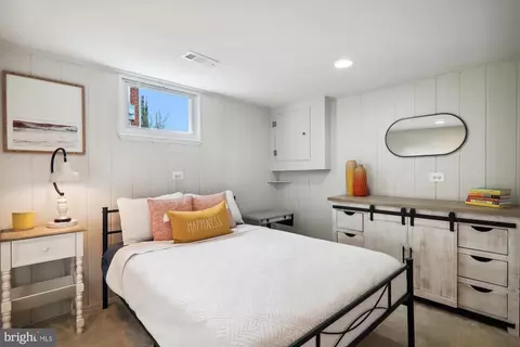 Bedroom - 3519 Everton St, Silver Spring, MD 20906 photo 11 of 14