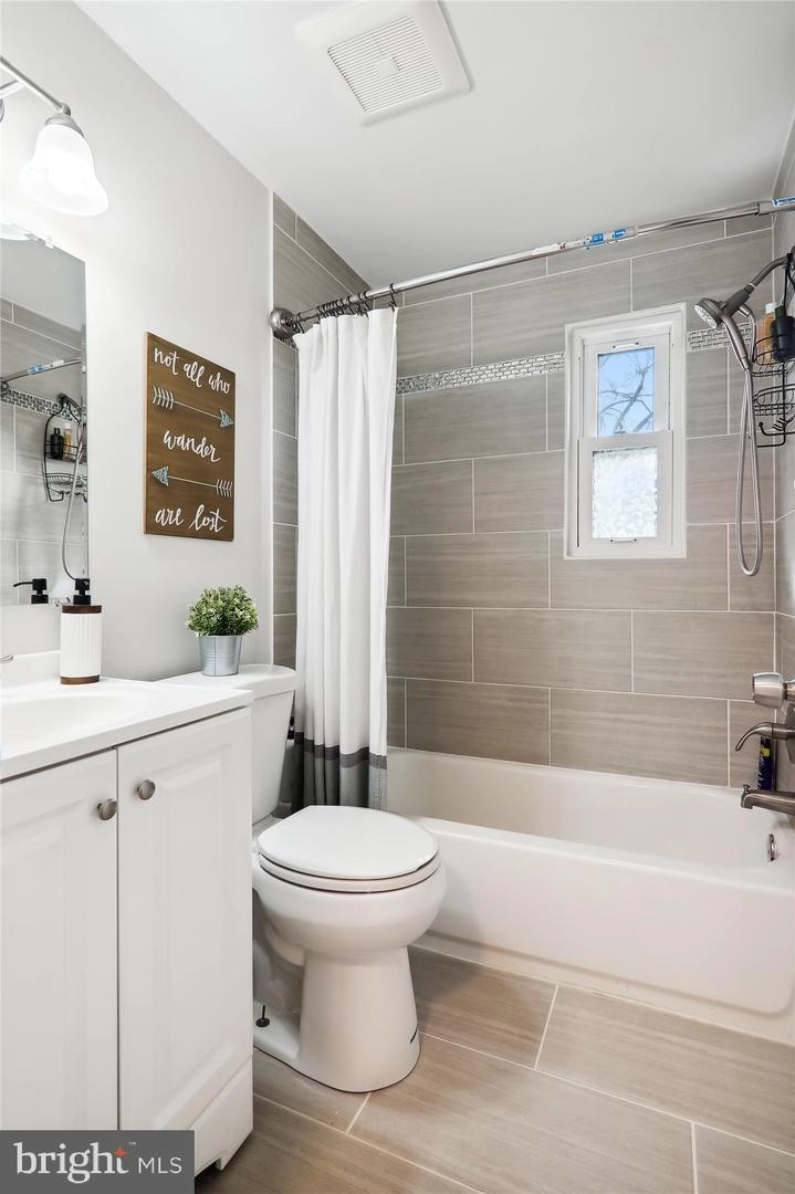 Bath - 3519 Everton St, Silver Spring, MD 20906 photo 2 of 4