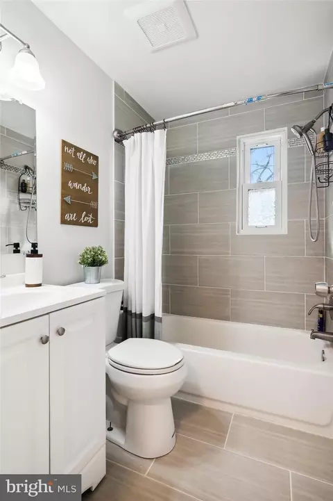 Bath - 3519 Everton St, Silver Spring, MD 20906 photo 2 of 4
