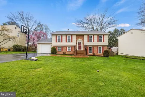 19990 Wild Cherry Ln, Germantown, MD 20874
