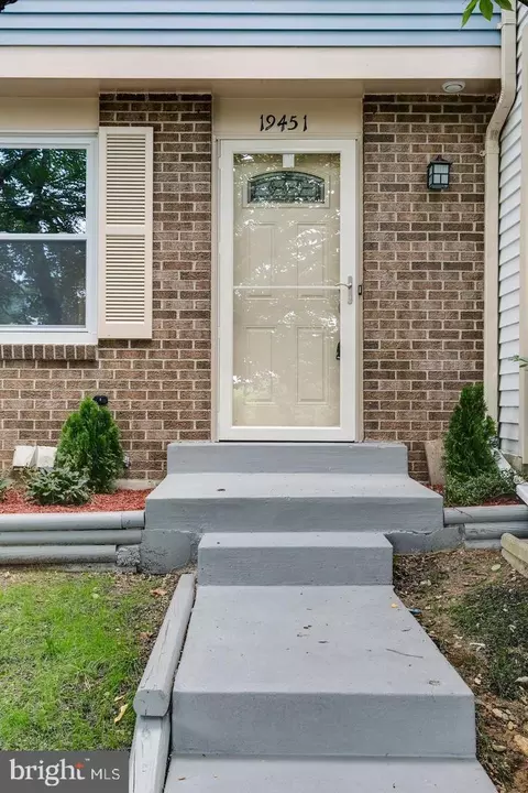 19451 Zinnia Cir, Germantown, MD 20876