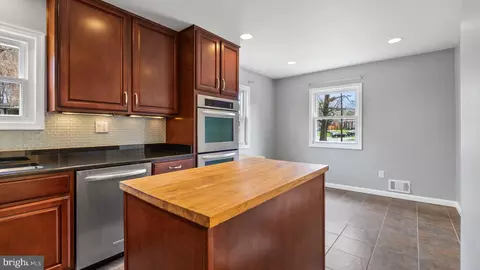 1100 W Nolcrest Dr, Silver Spring, MD 20903 photo 6