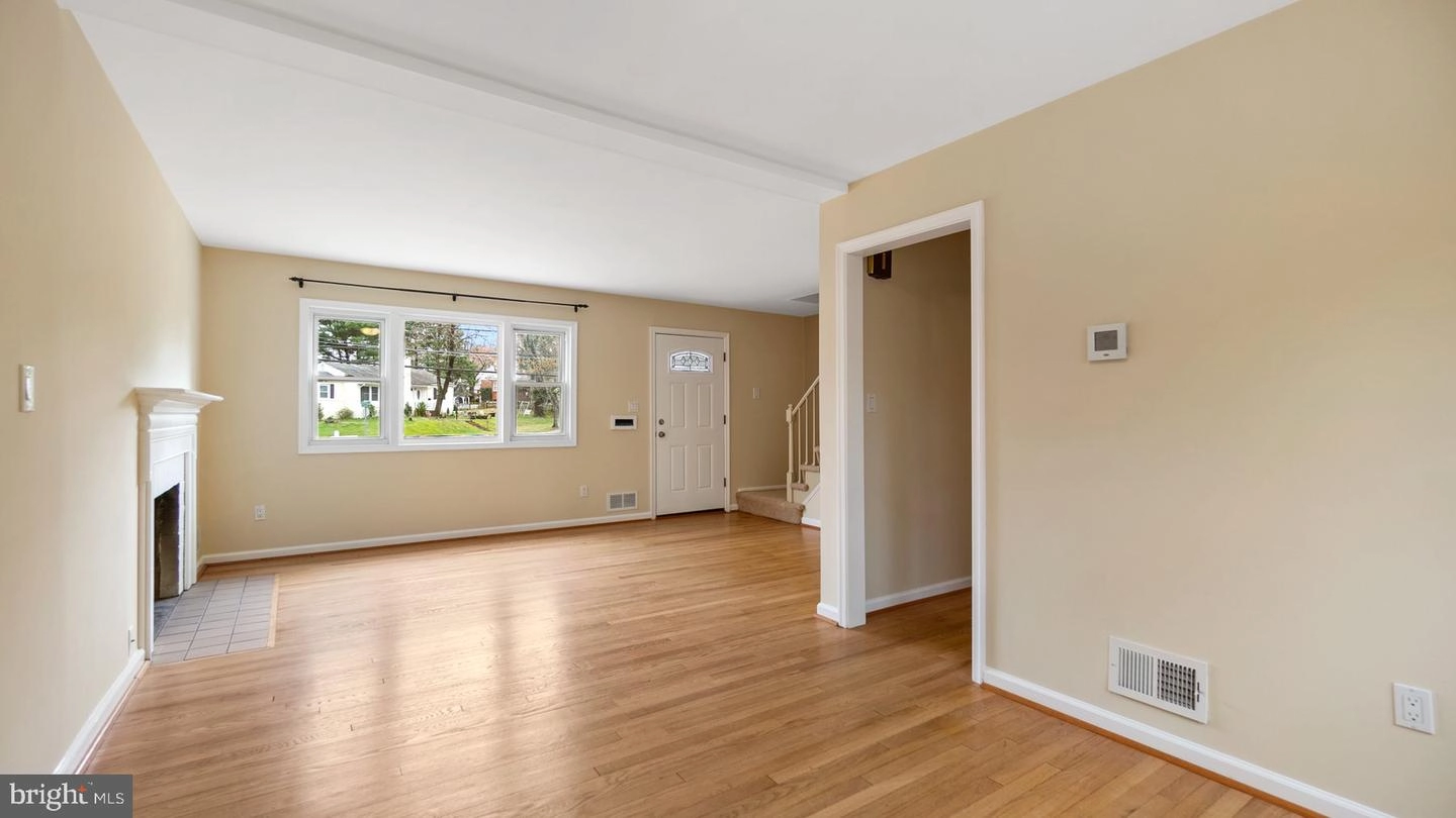 1100 W Nolcrest Dr, Silver Spring, MD 20903 photo 5