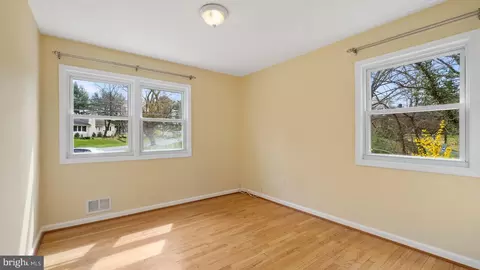 1100 W Nolcrest Dr, Silver Spring, MD 20903 photo 10