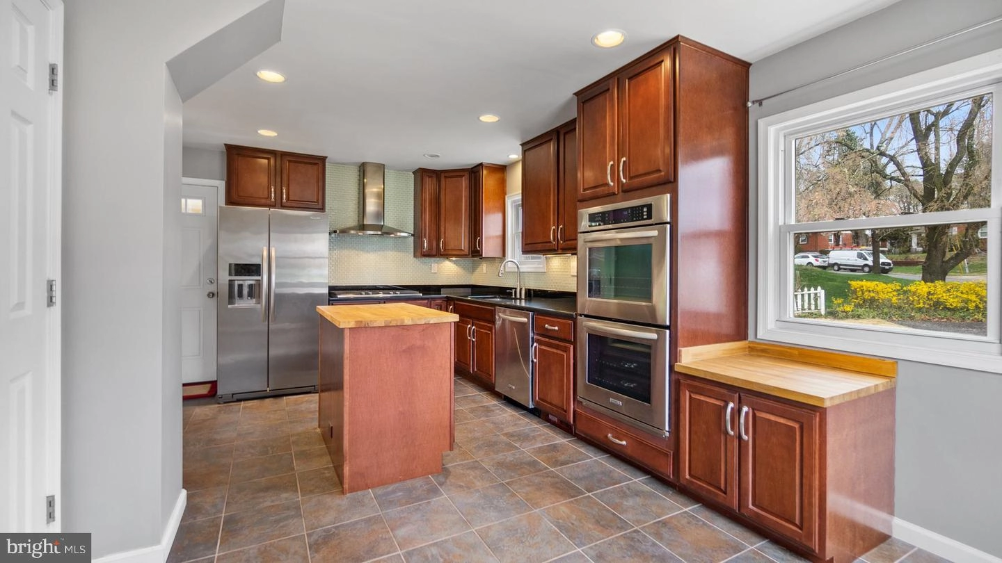 1100 W Nolcrest Dr, Silver Spring, MD 20903 photo 7