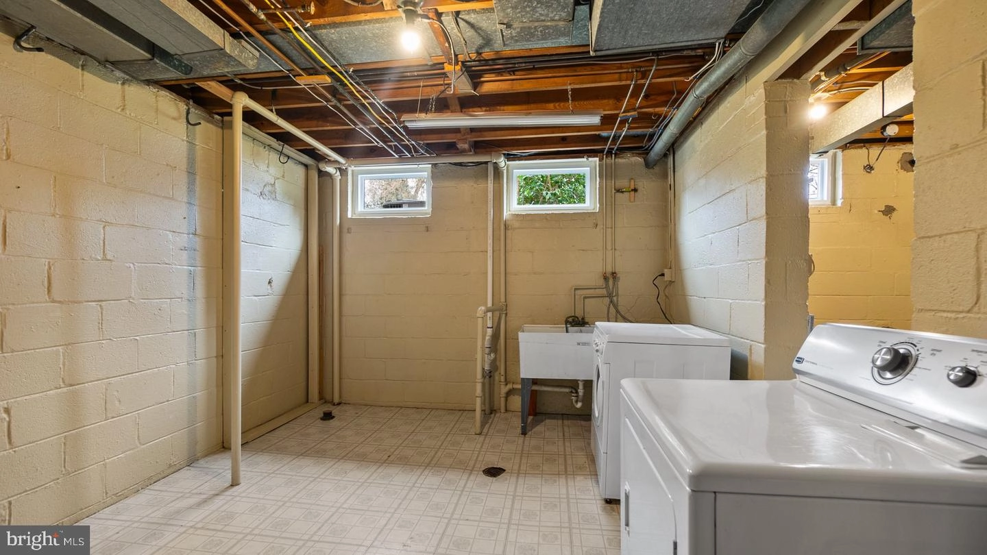 1100 W Nolcrest Dr, Silver Spring, MD 20903 photo 25