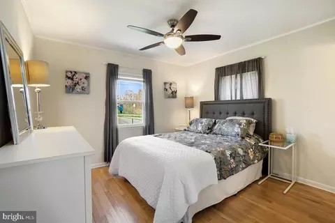Bedroom - 4206 Dahill Rd, Silver Spring, MD 20906 photo 2 of 6