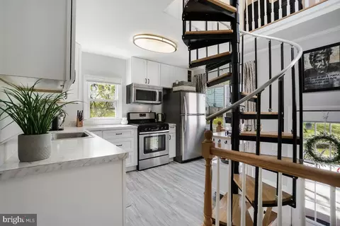 Kitchen - 4206 Dahill Rd, Silver Spring, MD 20906 photo 1 of 2
