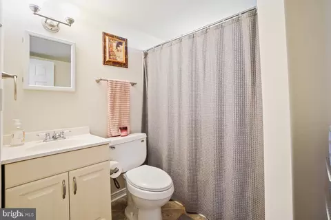 Bath - 4206 Dahill Rd, Silver Spring, MD 20906 photo 3 of 3
