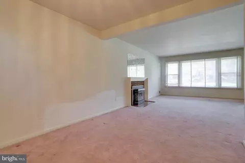 Living - 8802 2nd Ave, Silver Spring, MD 20910 photo 1 of 7