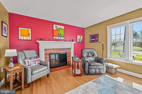 Living - 604 Blick Dr, Silver Spring, MD 20904 photo 3 of 10