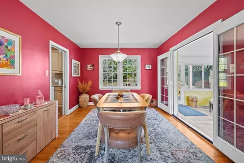 Dining - 604 Blick Dr, Silver Spring, MD 20904 photo 2 of 4