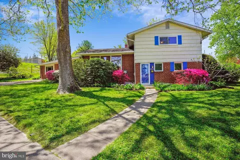 10920 Bangor Pl, Kensington, MD 20895