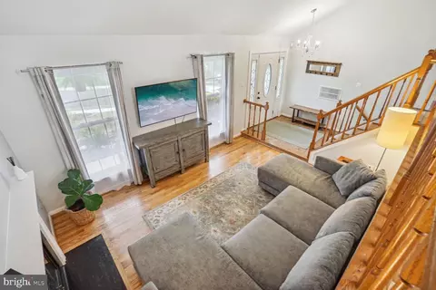 Living - 12914 Summer Hill Dr, Silver Spring, MD 20904 photo 3 of 5