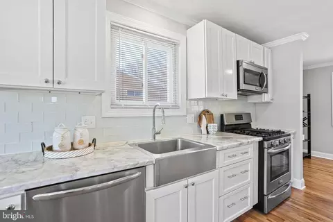 Kitchen - 12511 Montclair Dr, Silver Spring, MD 20904 photo 3 of 4