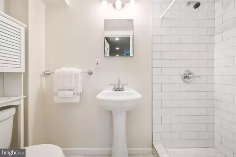 Bath - 21 Lauer Ct, Silver Spring, MD 20901 photo 2 of 2