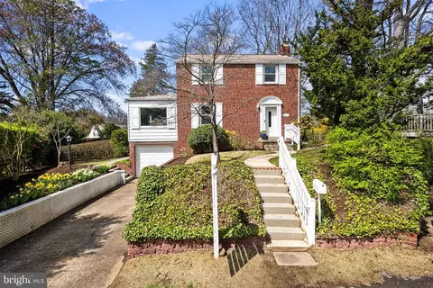 Exterior - 21 Lauer Ct, Silver Spring, MD 20901 photo 3 of 14