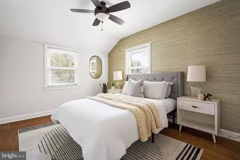 Bedroom - 21 Lauer Ct, Silver Spring, MD 20901 photo 1 of 4