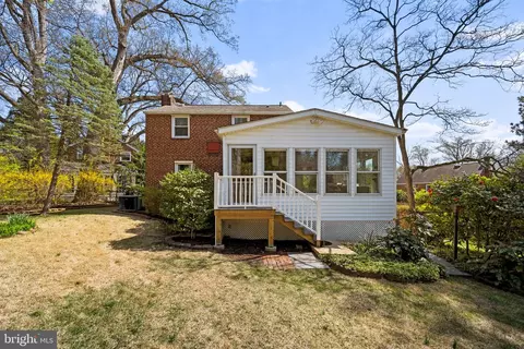 Exterior - 21 Lauer Ct, Silver Spring, MD 20901 photo 10 of 14