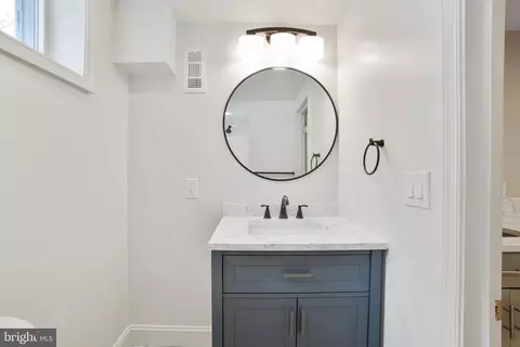 Bath - 11613 College View Dr, Silver Spring, MD 20902 photo 4 of 8
