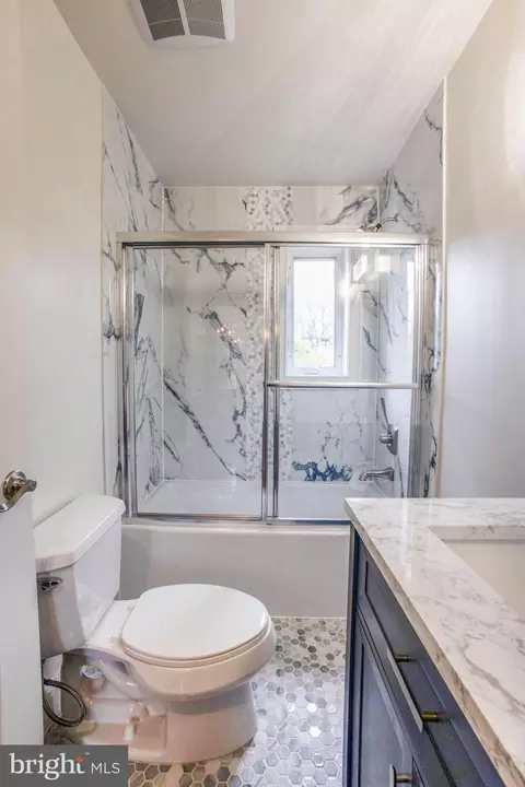Bath - 11613 College View Dr, Silver Spring, MD 20902 photo 2 of 8
