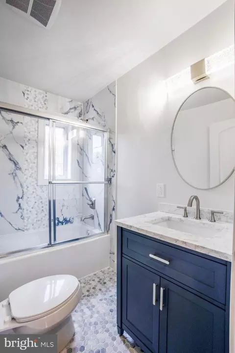 Bath - 11613 College View Dr, Silver Spring, MD 20902 photo 1 of 8