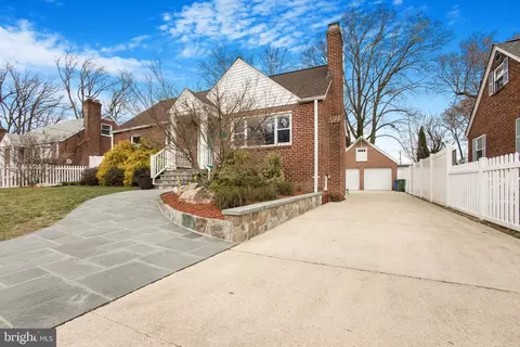 Exterior - 11613 College View Dr, Silver Spring, MD 20902 photo 9 of 10