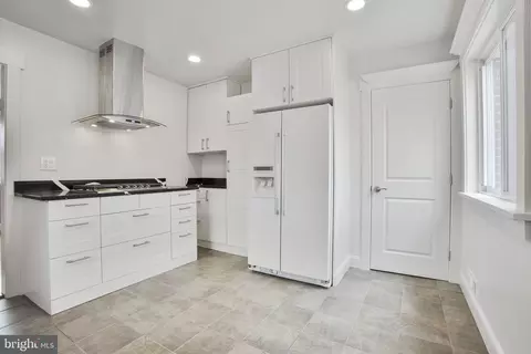 Kitchen - 11613 College View Dr, Silver Spring, MD 20902 photo 4 of 5