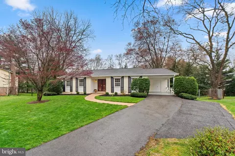 7 Purdue Ct, Rockville, MD 20850