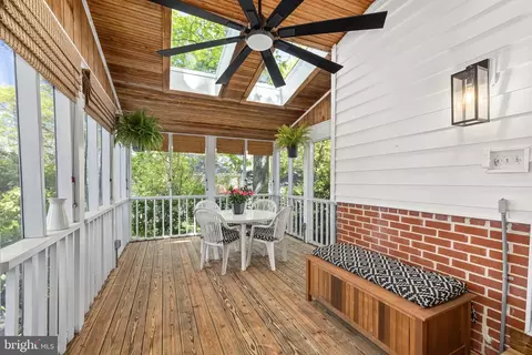 Exterior - 4 Springvale Ln, Silver Spring, MD 20910 photo 10 of 16
