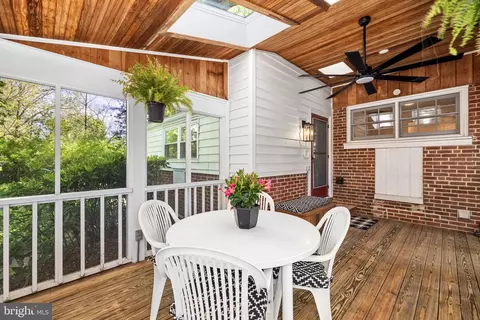 Exterior - 4 Springvale Ln, Silver Spring, MD 20910 photo 12 of 16