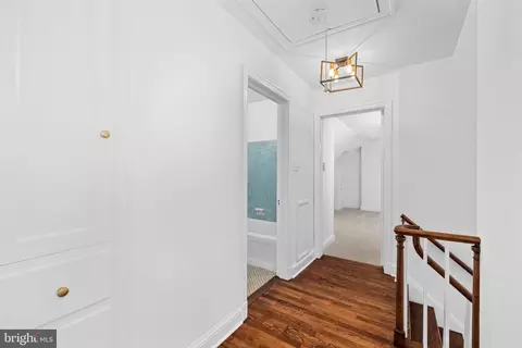 Entry Way - 4 Springvale Ln, Silver Spring, MD 20910 photo 3 of 3