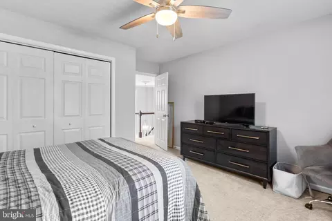 Bedroom - 4 Dartmoor Ct, Olney, MD 20832 photo 6 of 8