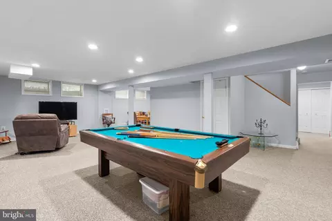 Living - 4 Dartmoor Ct, Olney, MD 20832 photo 10 of 12
