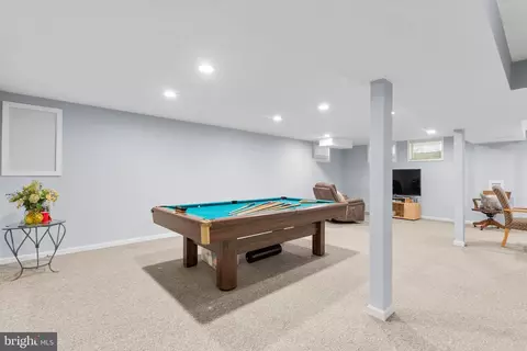 Living - 4 Dartmoor Ct, Olney, MD 20832 photo 9 of 12