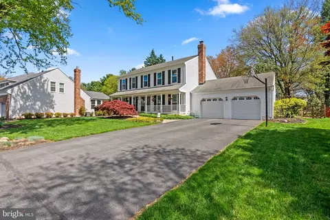 Exterior - 4 Dartmoor Ct, Olney, MD 20832 photo 3 of 11