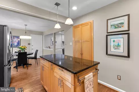 Kitchen - 4 Dartmoor Ct, Olney, MD 20832 photo 5 of 6