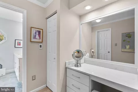 Bath - 4 Dartmoor Ct, Olney, MD 20832 photo 2 of 6