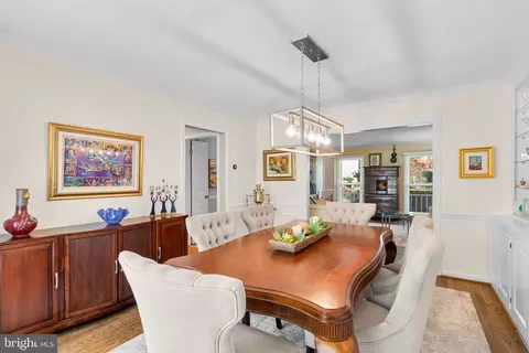 Dining - 4 Dartmoor Ct, Olney, MD 20832 photo 3 of 8