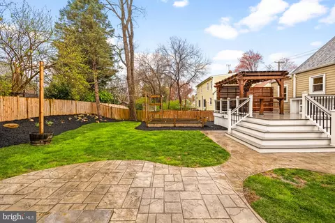 Exterior - 9911 Lorain Ave, Silver Spring, MD 20901 photo 5 of 6