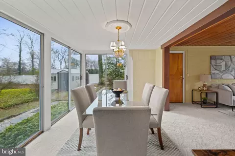 Dining - 801 Copley Ln, Silver Spring, MD 20904 photo 3 of 7