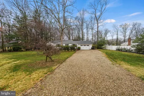 Exterior - 801 Copley Ln, Silver Spring, MD 20904 photo 5 of 9