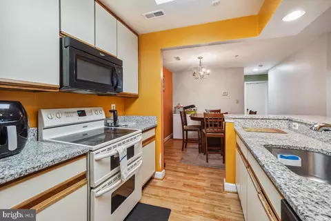 Kitchen - 3317 Sir Thomas Dr #4-A-22, Silver Spring, MD 20904 photo 5 of 5